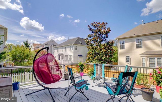 8236 2ND AVE, Vienna, VA 22182