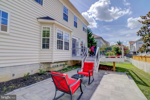 8236 2ND AVE, Vienna, VA 22182