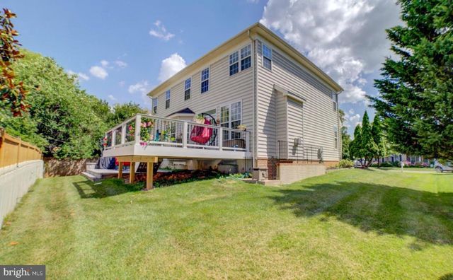 8236 2ND AVE, Vienna, VA 22182
