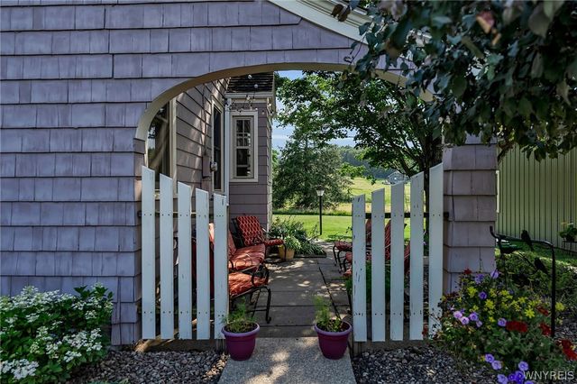 163 Capitol, Holland, NY 14080