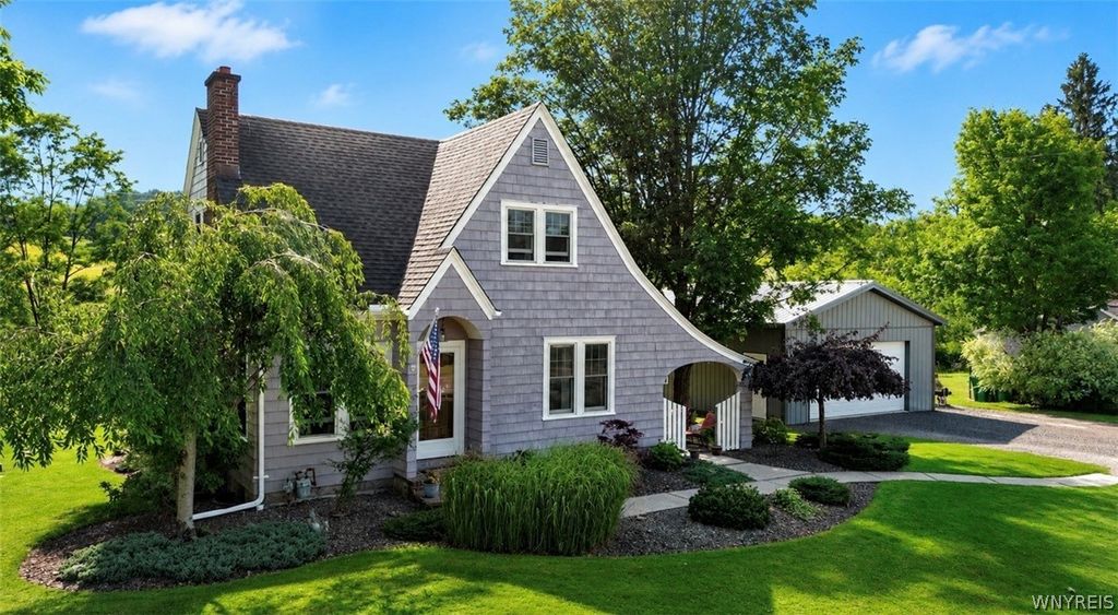 163 Capitol, Holland, NY 14080