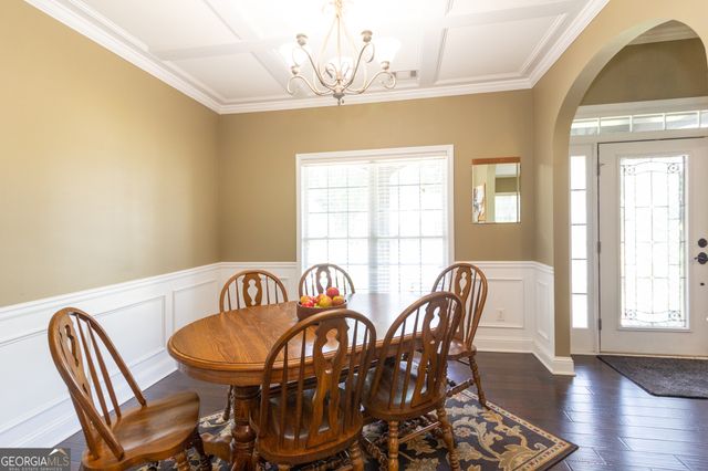 27 Portico Place, Newnan, GA 30265