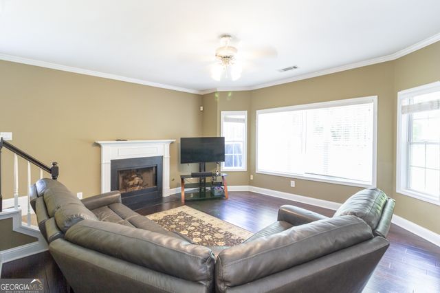 27 Portico Place, Newnan, GA 30265
