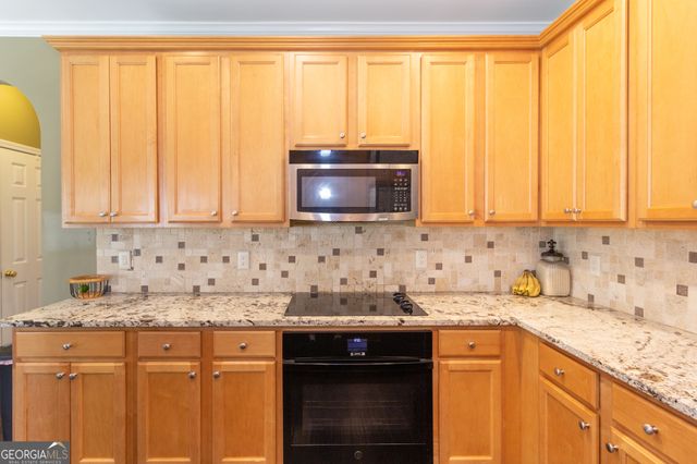 27 Portico Place, Newnan, GA 30265