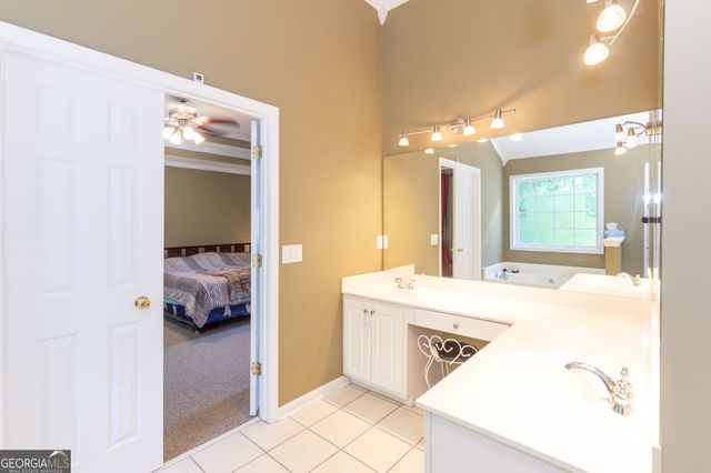 27 Portico Place, Newnan, GA 30265