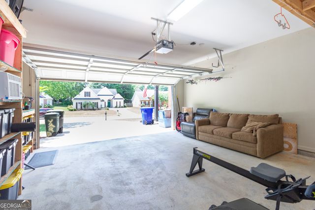 27 Portico Place, Newnan, GA 30265