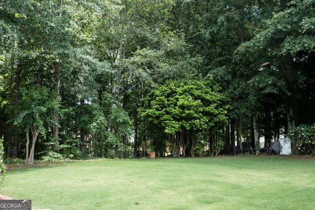 27 Portico Place, Newnan, GA 30265