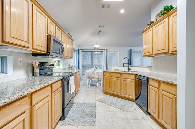 1519 Stratford Drive, Mansfield, TX 76063