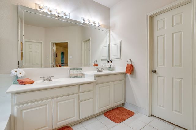 1519 Stratford Drive, Mansfield, TX 76063