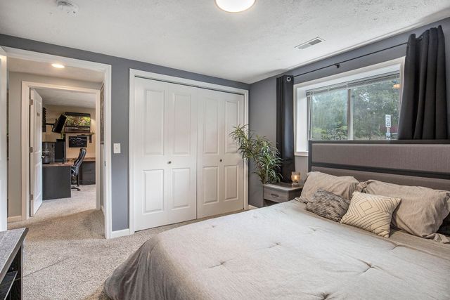 17 Warbler Drive Ne, Algoma Twp, MI 49345