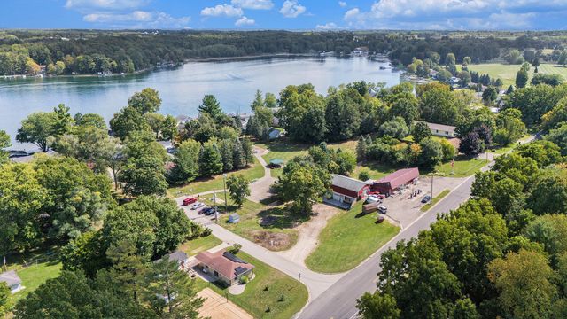 17 Warbler Drive Ne, Algoma Twp, MI 49345