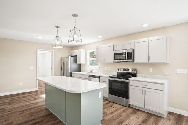 2350 W WILLIAMS RD, Sturgeon, MO 65284