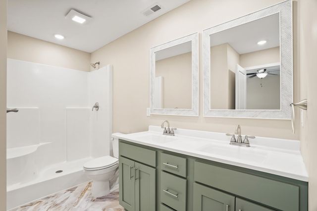 2350 W WILLIAMS RD, Sturgeon, MO 65284