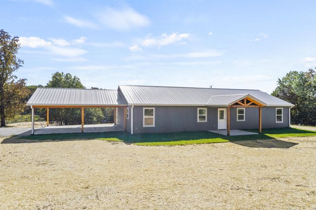 2350 W WILLIAMS RD, Sturgeon, MO 65284