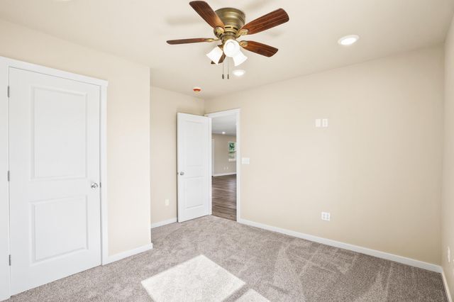 2350 W WILLIAMS RD, Sturgeon, MO 65284