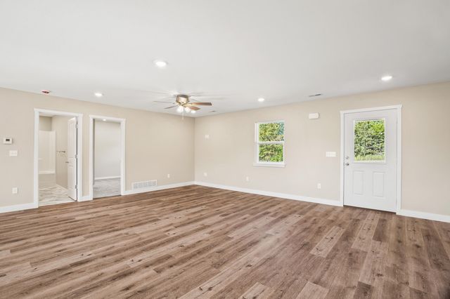 2350 W WILLIAMS RD, Sturgeon, MO 65284