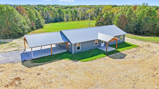 2350 W WILLIAMS RD, Sturgeon, MO 65284