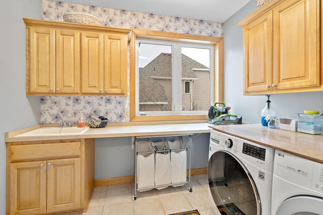 8197 Drexel Court, Eden Prairie, MN 55347