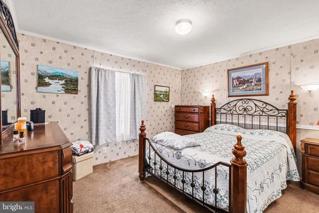 734 PINE BLVD, New Providence, PA 17560