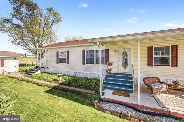 734 PINE BLVD, New Providence, PA 17560