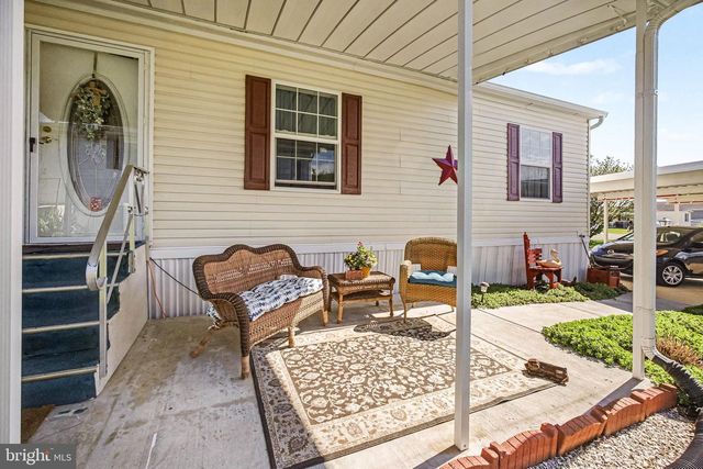 734 PINE BLVD, New Providence, PA 17560