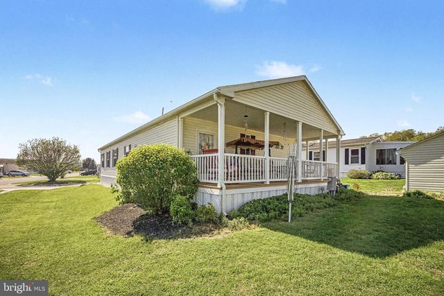 734 PINE BLVD, New Providence, PA 17560