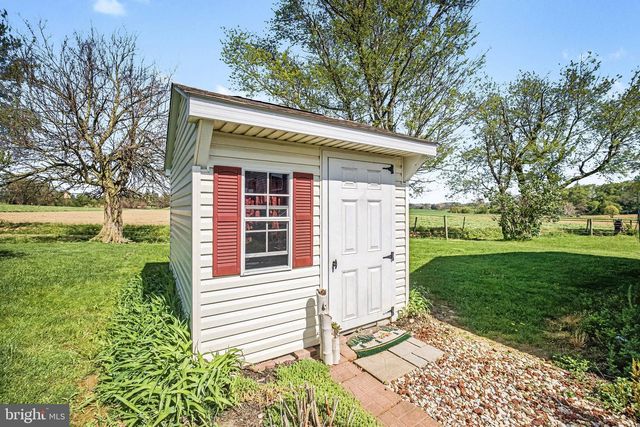 734 PINE BLVD, New Providence, PA 17560