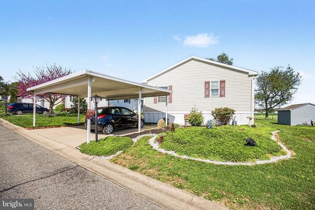 734 PINE BLVD, New Providence, PA 17560