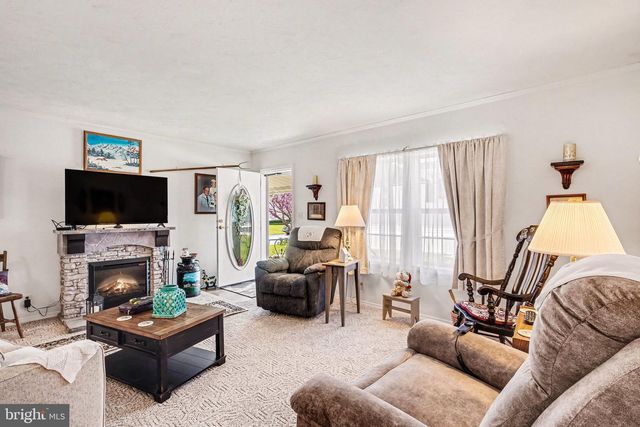 734 PINE BLVD, New Providence, PA 17560