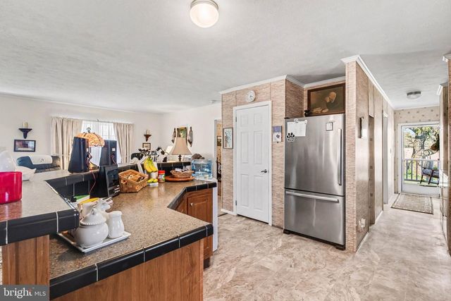 734 PINE BLVD, New Providence, PA 17560