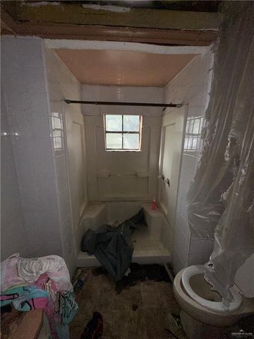 1216 S E Street, Harlingen, TX 78550