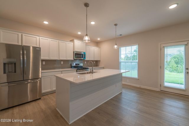 7921 Copper Drift Way, Louisville, KY 40291