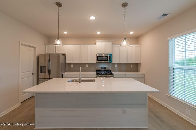 7921 Copper Drift Way, Louisville, KY 40291
