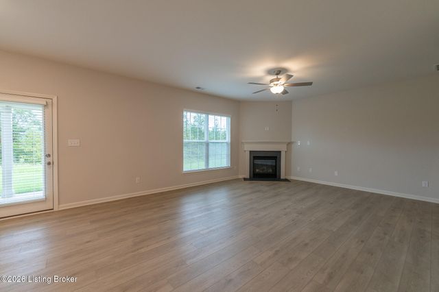 7921 Copper Drift Way, Louisville, KY 40291