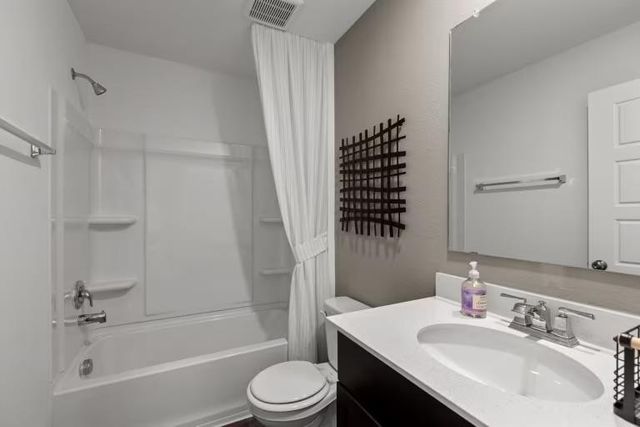 352 Kapok ST, Buda, TX 78610