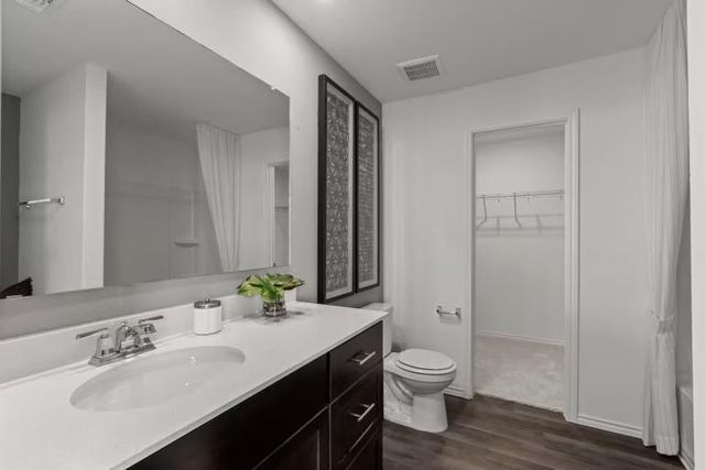 352 Kapok ST, Buda, TX 78610