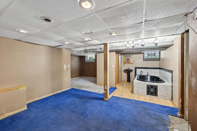 834 Iroquois Avenue, Saint Paul, MN 55119