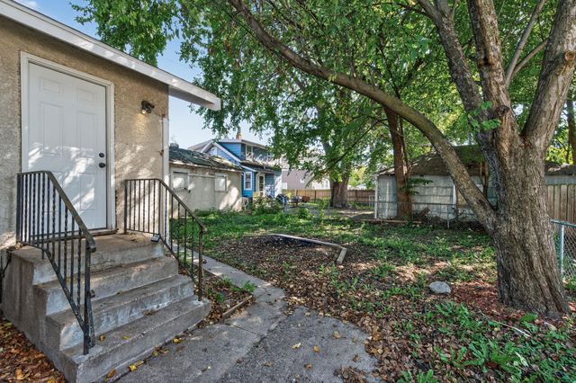 834 Iroquois Avenue, Saint Paul, MN 55119