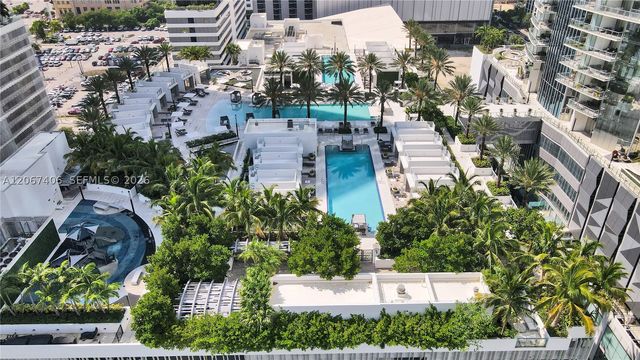 851 NE 1st Ave 202, Miami, FL 33132