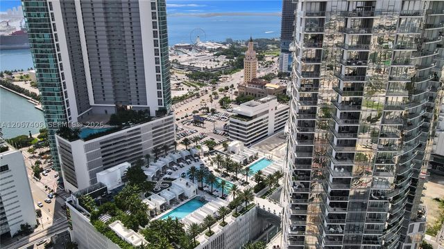 851 NE 1st Ave 202, Miami, FL 33132