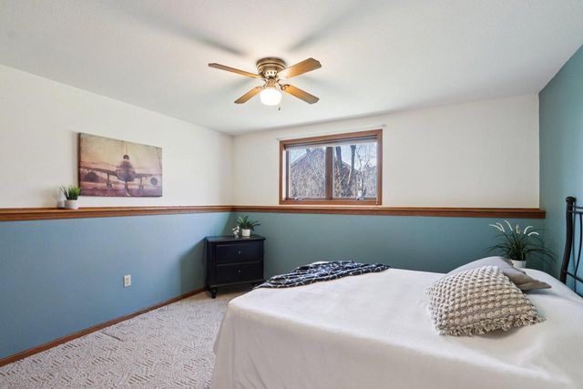 978 N Dewey AVENUE, Jefferson, WI 53549