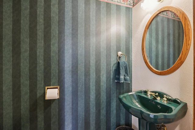 978 N Dewey AVENUE, Jefferson, WI 53549