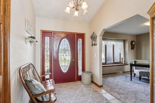 978 N Dewey AVENUE, Jefferson, WI 53549