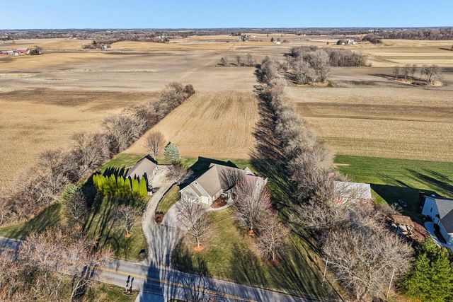 978 N Dewey AVENUE, Jefferson, WI 53549