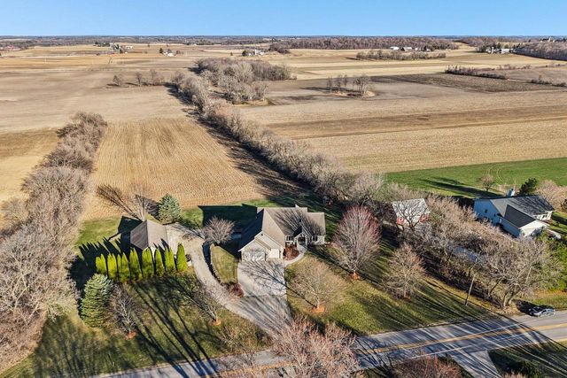 978 N Dewey AVENUE, Jefferson, WI 53549