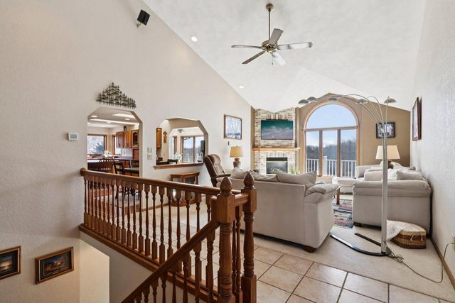 978 N Dewey AVENUE, Jefferson, WI 53549