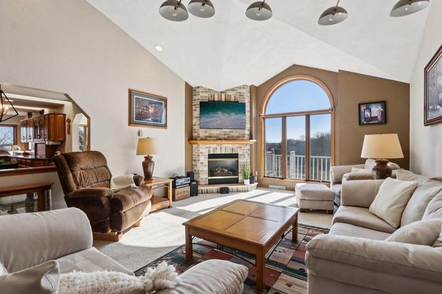 978 N Dewey AVENUE, Jefferson, WI 53549