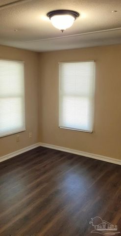 5432 Borden Rd, Milton, FL 32583