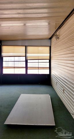 5432 Borden Rd, Milton, FL 32583