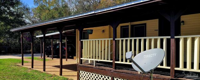 5432 Borden Rd, Milton, FL 32583